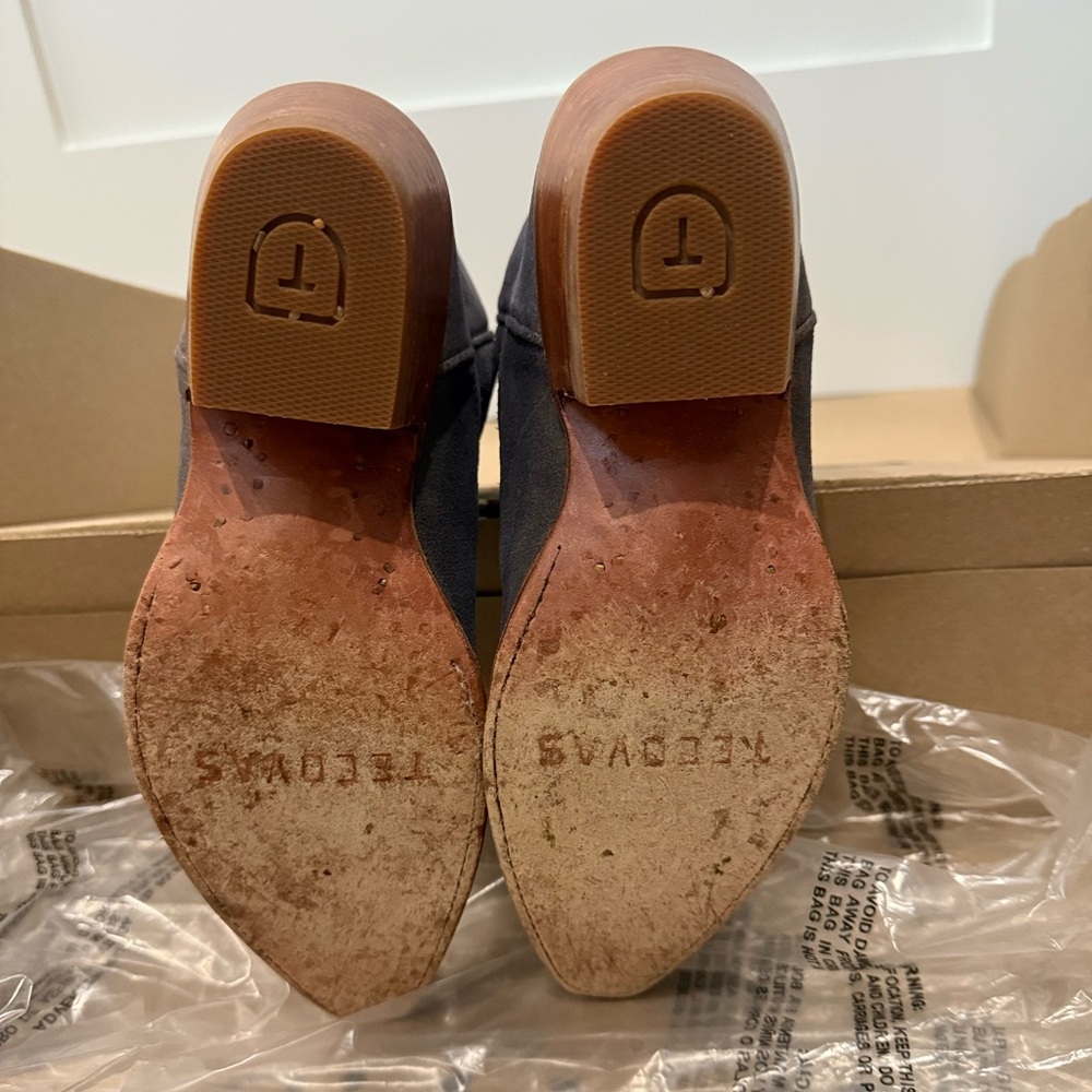 Tecovas - The Annie - Indigo Suede- Discontinued color {Size 6.5} - Picture 8 of 11